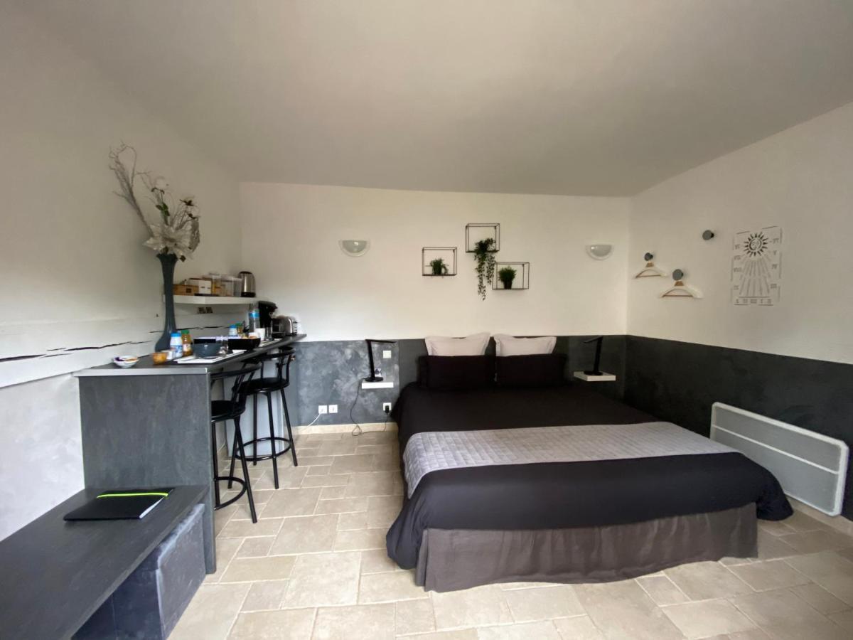 Bed and Breakfast Le Beauvaisis Esches Exterior foto