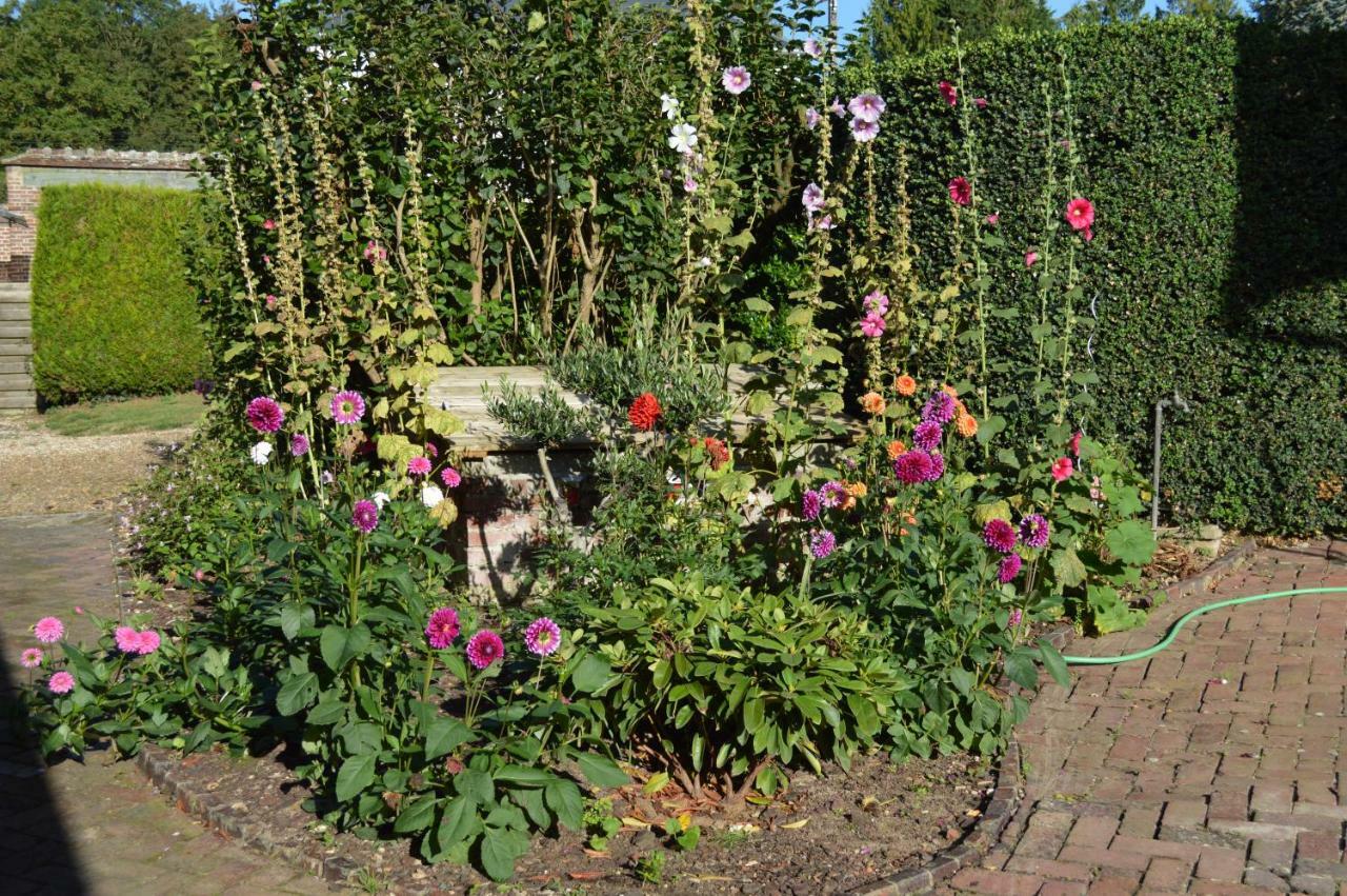 Bed and Breakfast Le Beauvaisis Esches Exterior foto